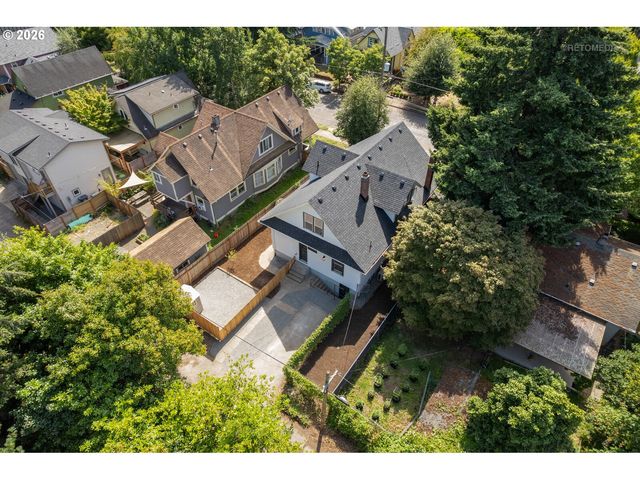 4054 N MISSOURI Ave, Portland, OR 97227