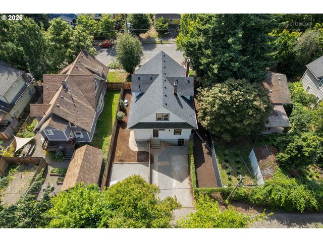 4054 N MISSOURI Ave, Portland, OR 97227
