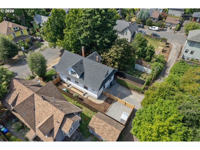 4054 N MISSOURI Ave, Portland, OR 97227