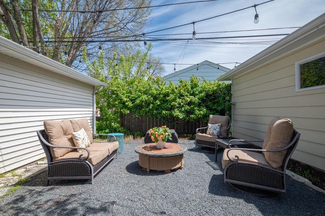 5246 Kent AVENUE, Whitefish Bay, WI 53217