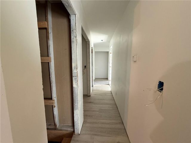 9600 N Campbell Drive, Kansas City, MO 64155