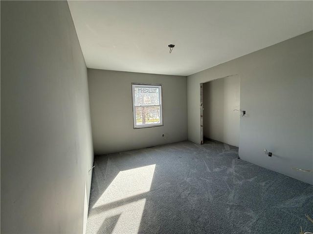 9600 N Campbell Drive, Kansas City, MO 64155