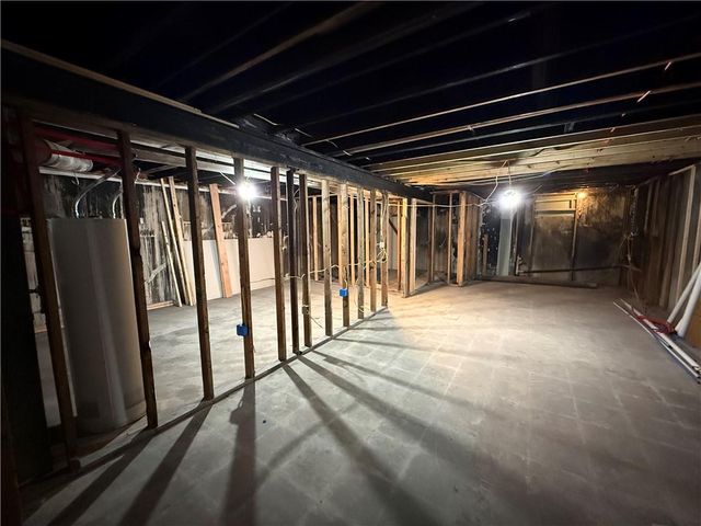 9600 N Campbell Drive, Kansas City, MO 64155