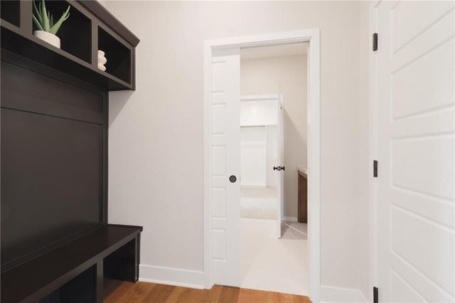 2368 NE Colonnade Avenue, Blue Springs, MO 64029