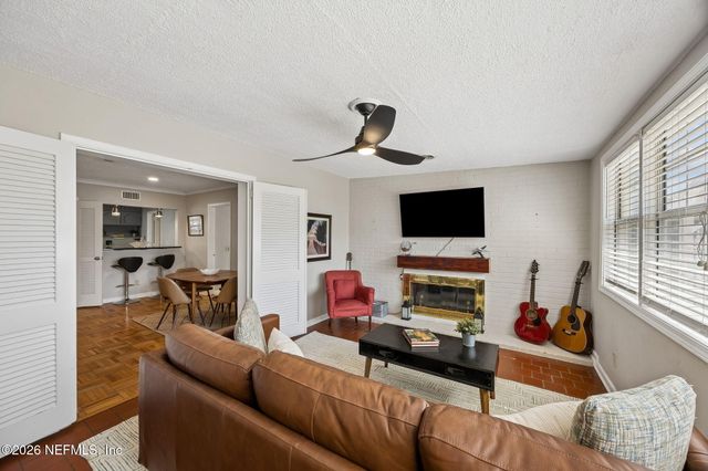 4704 PRINCESS ANNE Lane, Jacksonville, FL 32210