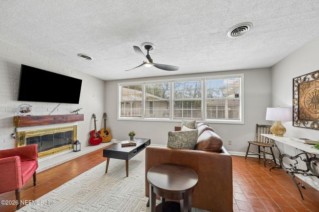 4704 PRINCESS ANNE Lane, Jacksonville, FL 32210