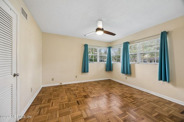 4704 PRINCESS ANNE Lane, Jacksonville, FL 32210