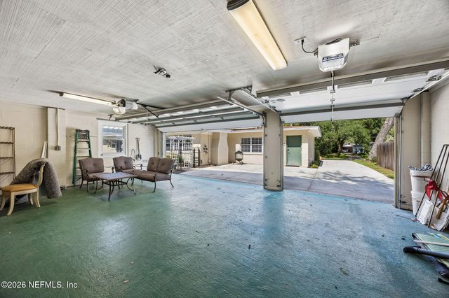 4704 PRINCESS ANNE Lane, Jacksonville, FL 32210