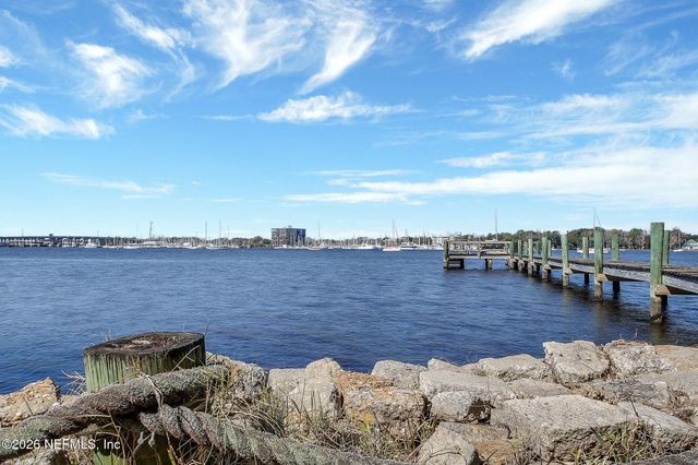 4704 PRINCESS ANNE Lane, Jacksonville, FL 32210