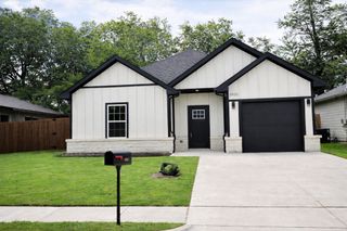 1903 King Street, Greenville, TX 75401