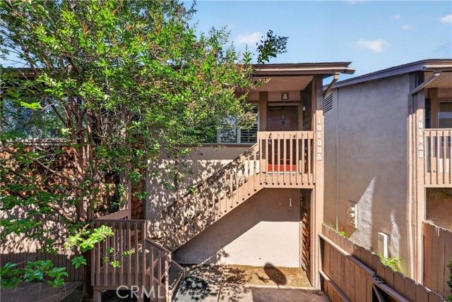 1060 Cabrillo Park Drive A, Santa Ana, CA 92701