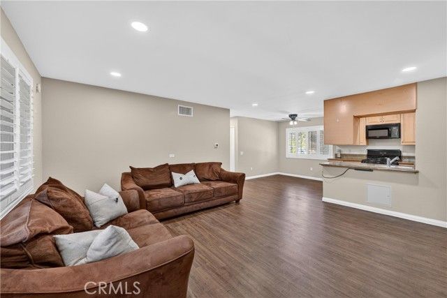1060 Cabrillo Park Drive A, Santa Ana, CA 92701