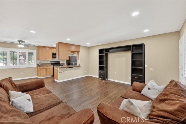 1060 Cabrillo Park Drive A, Santa Ana, CA 92701
