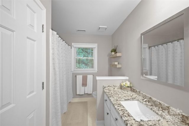 9226 Hanover South Trail, Charlotte, NC 28210