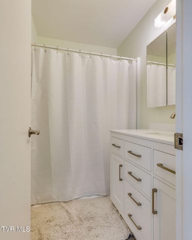 780 Hamilton Road E-2, Blountville, TN 37617