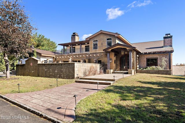 233 Conover Lane, Red Bank, NJ 07701