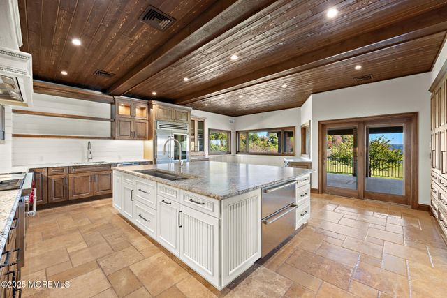 233 Conover Lane, Red Bank, NJ 07701