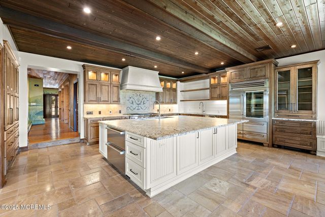 233 Conover Lane, Red Bank, NJ 07701