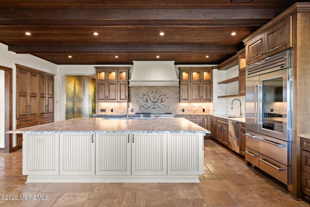 233 Conover Lane, Red Bank, NJ 07701