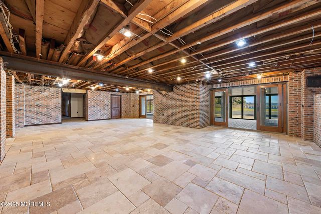 233 Conover Lane, Red Bank, NJ 07701