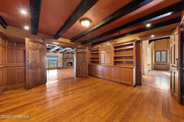 233 Conover Lane, Red Bank, NJ 07701