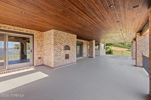 233 Conover Lane, Red Bank, NJ 07701