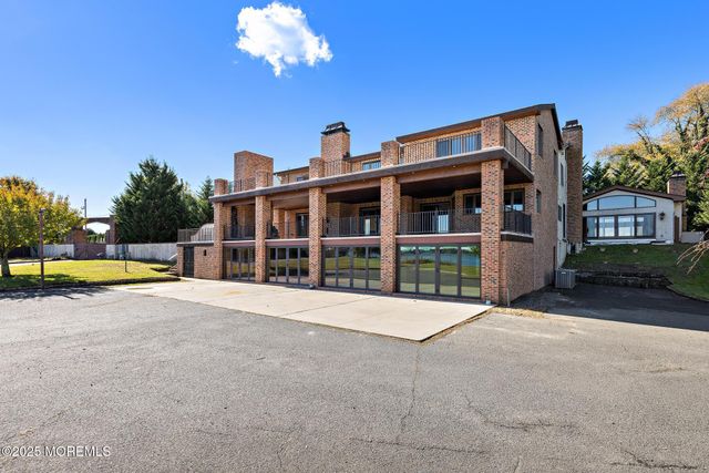 233 Conover Lane, Red Bank, NJ 07701