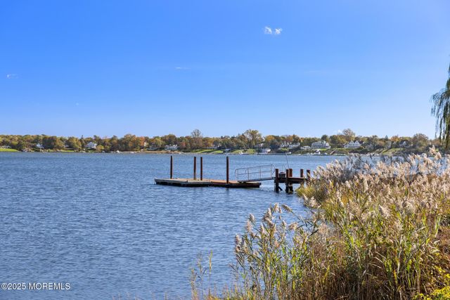 233 Conover Lane, Red Bank, NJ 07701