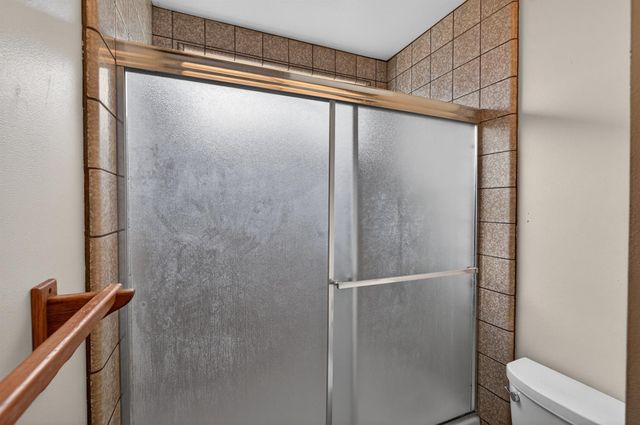 49 Waterglen Cir, Sacramento, CA 95826