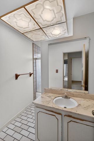 49 Waterglen Cir, Sacramento, CA 95826