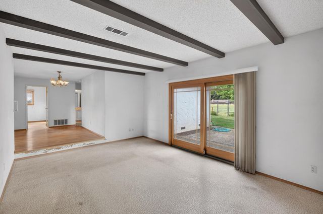 49 Waterglen Cir, Sacramento, CA 95826