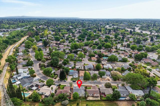 49 Waterglen Cir, Sacramento, CA 95826