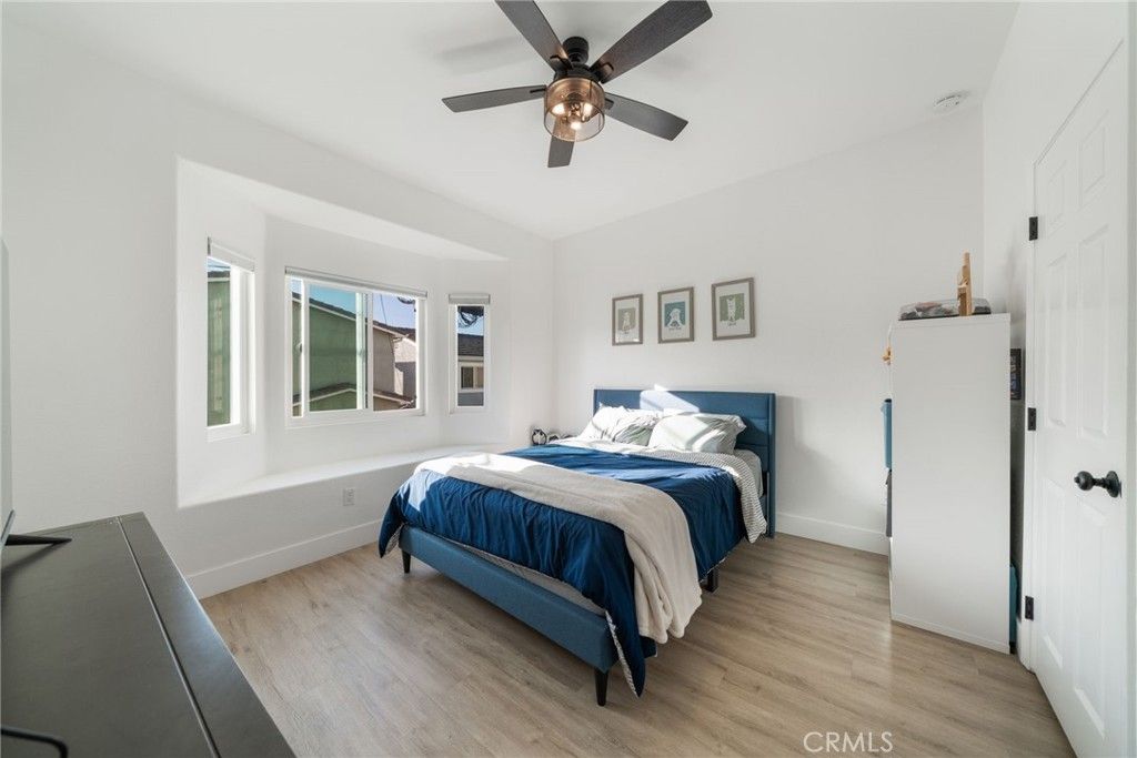 Image 29 of property listing at 511 9th, Huntington Beach, CA 92648
