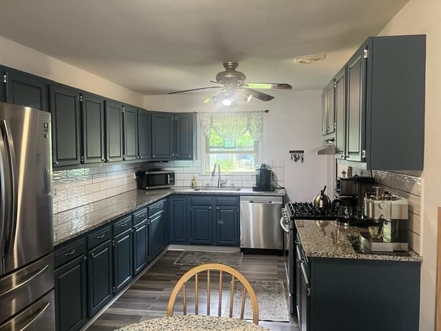 7651 S Clement AVENUE, Oak Creek, WI 53154