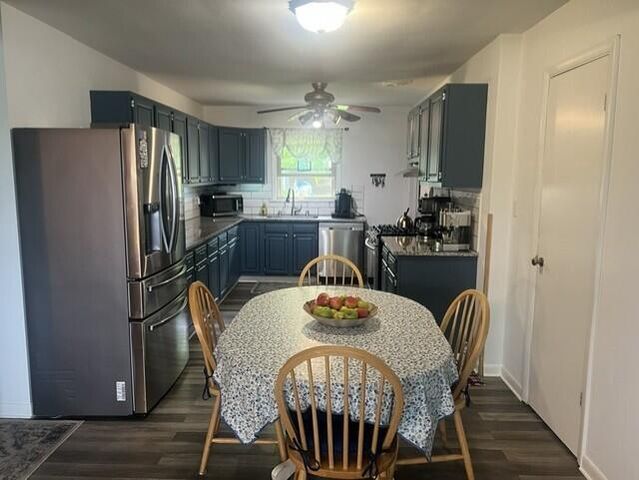 7651 S Clement AVENUE, Oak Creek, WI 53154