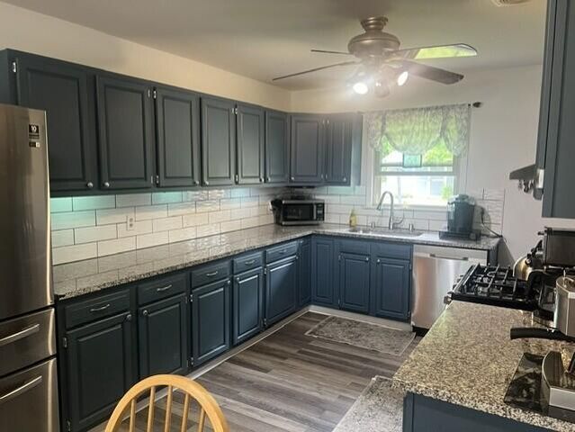 7651 S Clement AVENUE, Oak Creek, WI 53154