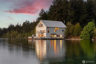 17257 Olympic View Drive NW, Silverdale, WA 98383