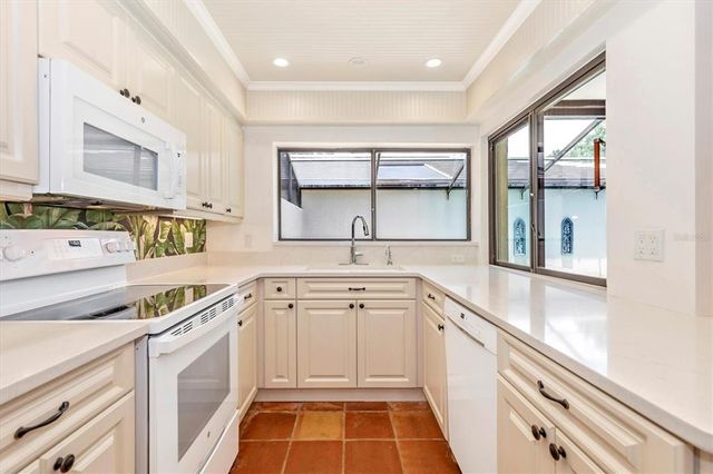 3902 GLEN OAKS MANOR DRIVE, Sarasota, FL 34232