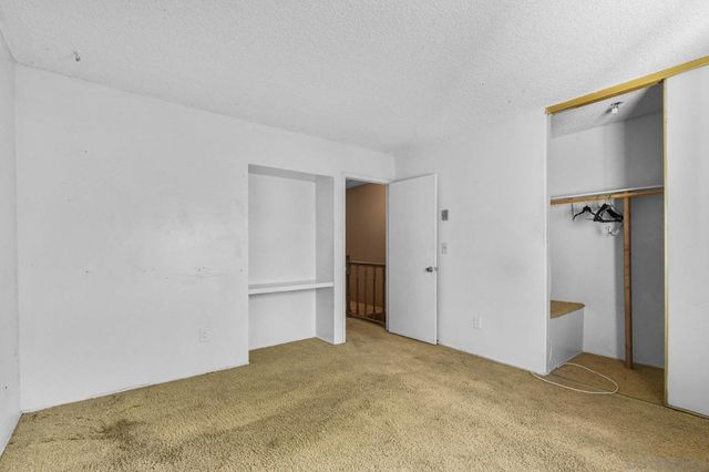 458 Ridgeway Ct, Spring Valley, CA 91977