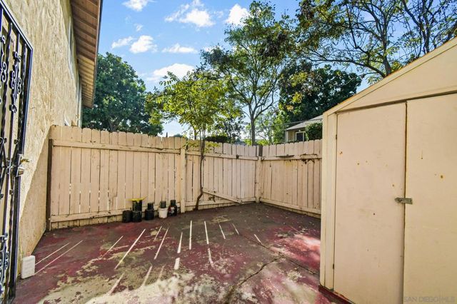 458 Ridgeway Ct, Spring Valley, CA 91977