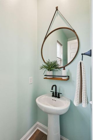 403 N Commodore Way, Summerville, SC 29483