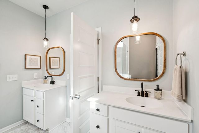 403 N Commodore Way, Summerville, SC 29483