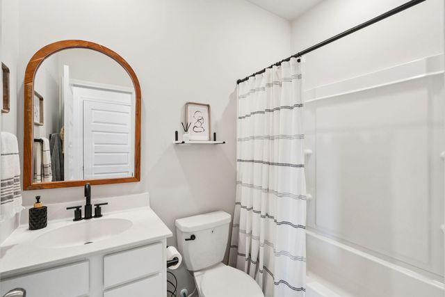 403 N Commodore Way, Summerville, SC 29483