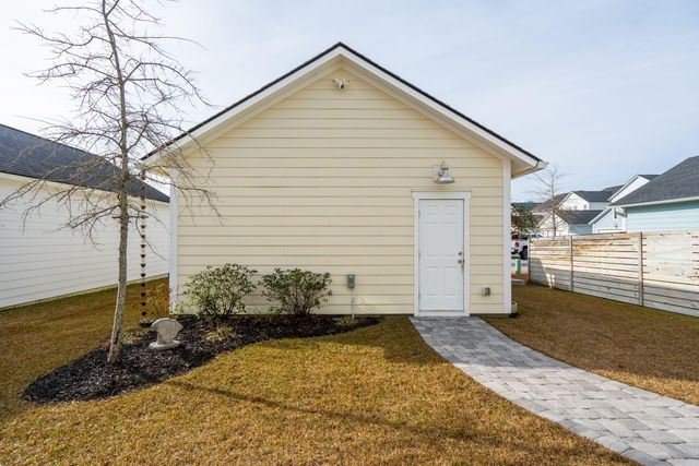 403 N Commodore Way, Summerville, SC 29483