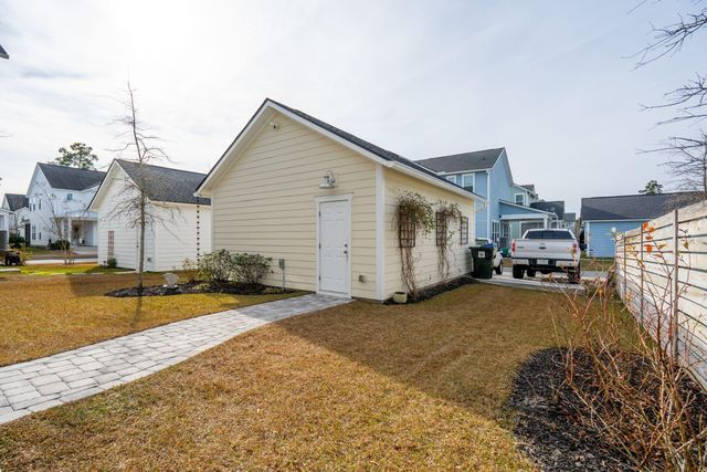 403 N Commodore Way, Summerville, SC 29483