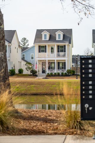 403 N Commodore Way, Summerville, SC 29483