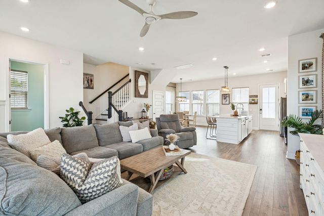 403 N Commodore Way, Summerville, SC 29483