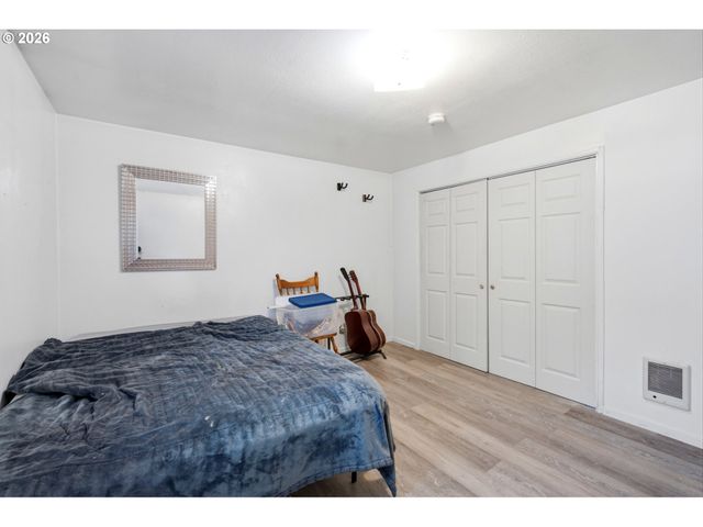 1208 DOLA St, Eugene, OR 97402