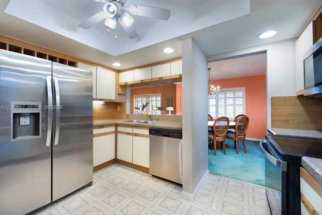 12530 SW 94th Ln, Miami, FL 33186