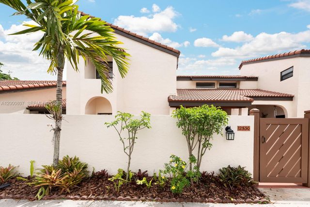 12530 SW 94th Ln, Miami, FL 33186